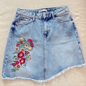 Zara short denim skirt